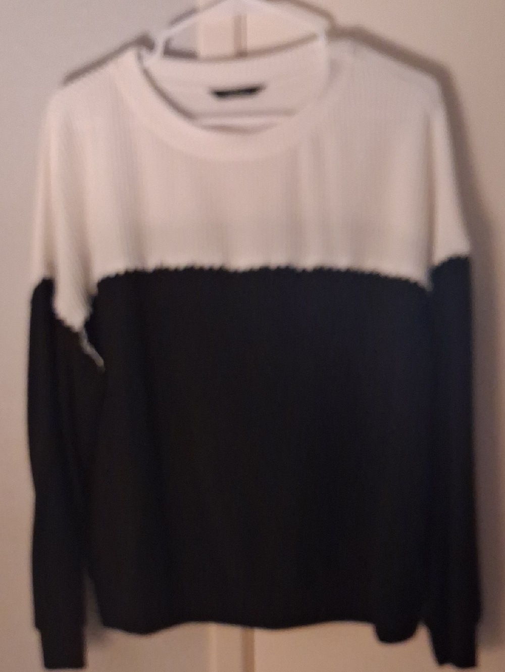 Colorblock Knit Tunic Top - White and Black
